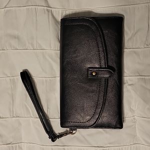 Black leather trifold wallet / wristlet